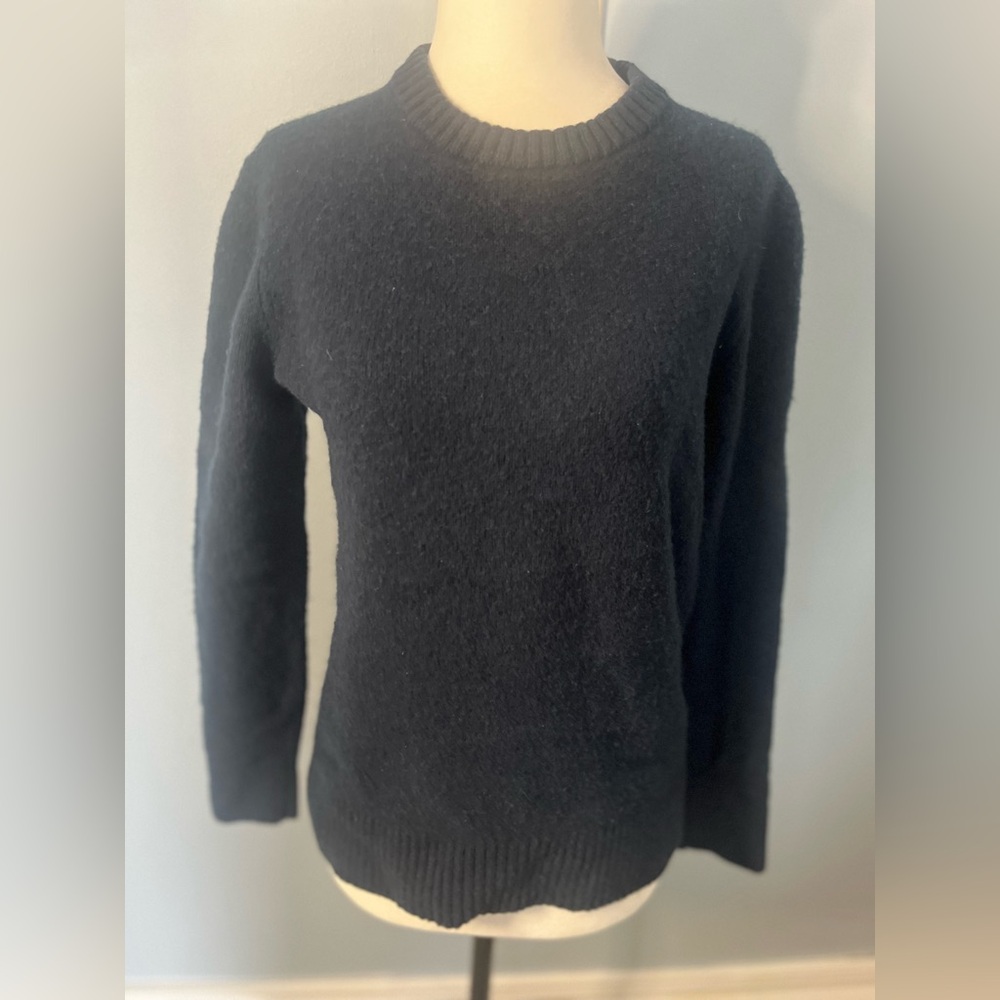 ASPEN 80 Percent 🐑 Lambwool Sweater in Navy Blue!’